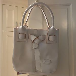 Tod’s Pebbled leather tote